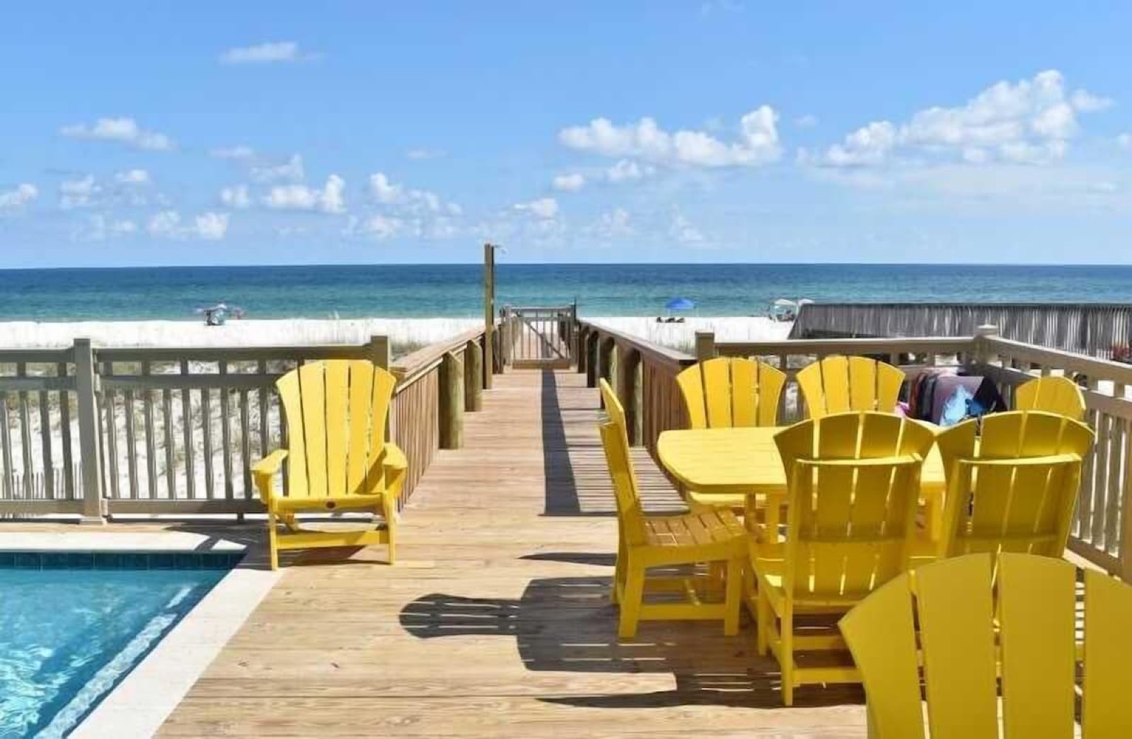 Lemonshello beachfront deck with heated private pool in Gulf Shores